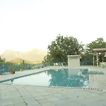 Hill View Resort By Rudrakshi