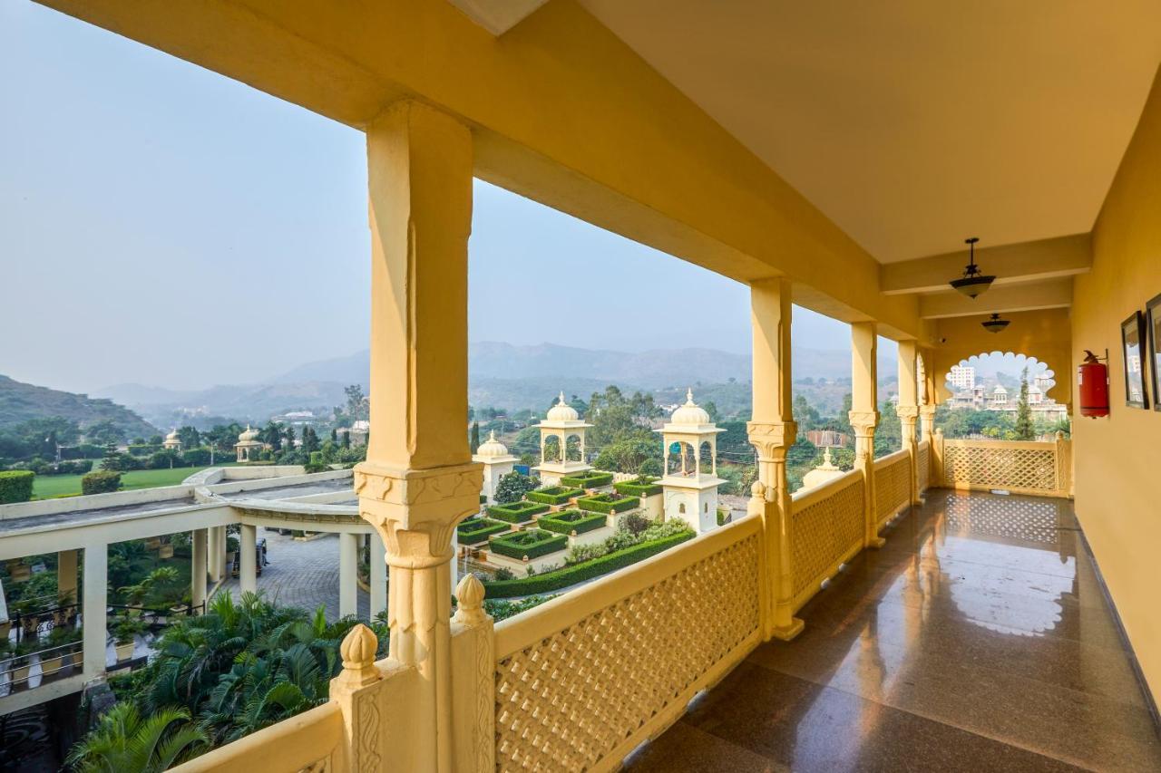 Club Mahindra 4*