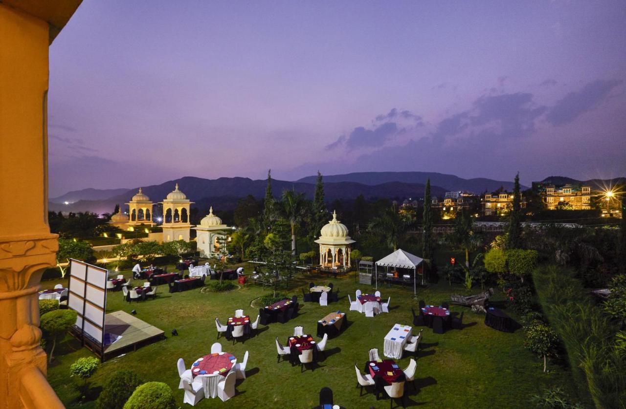 Club Mahindra 4*