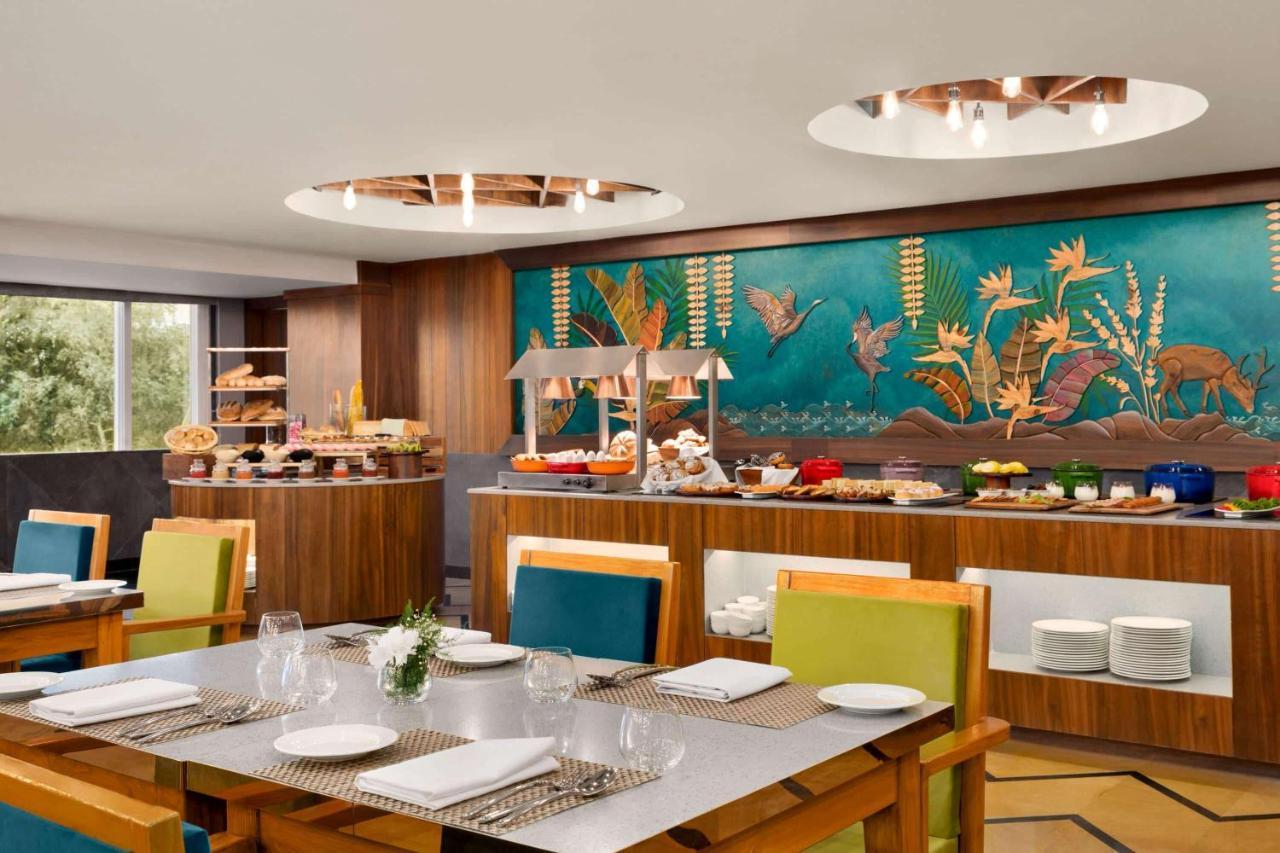 Hotel Howard Johnson By Wyndham Roop Nagar