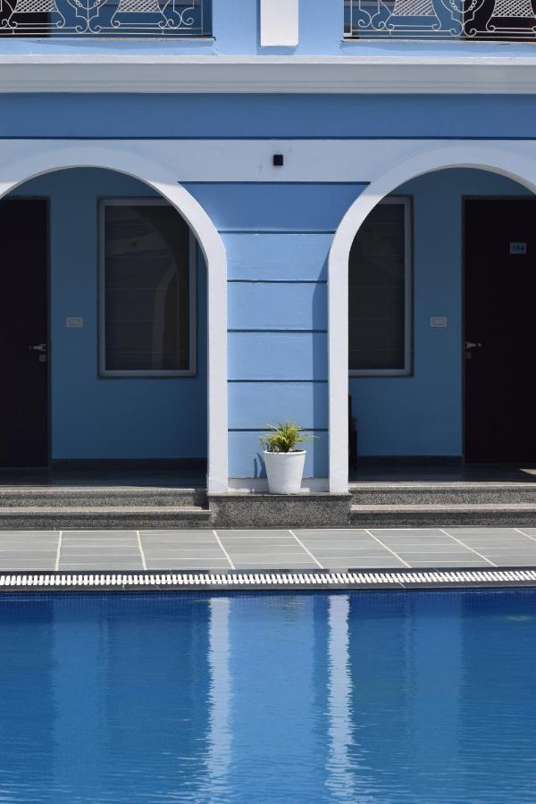 Resort Red Tullip Md Valley And 4*