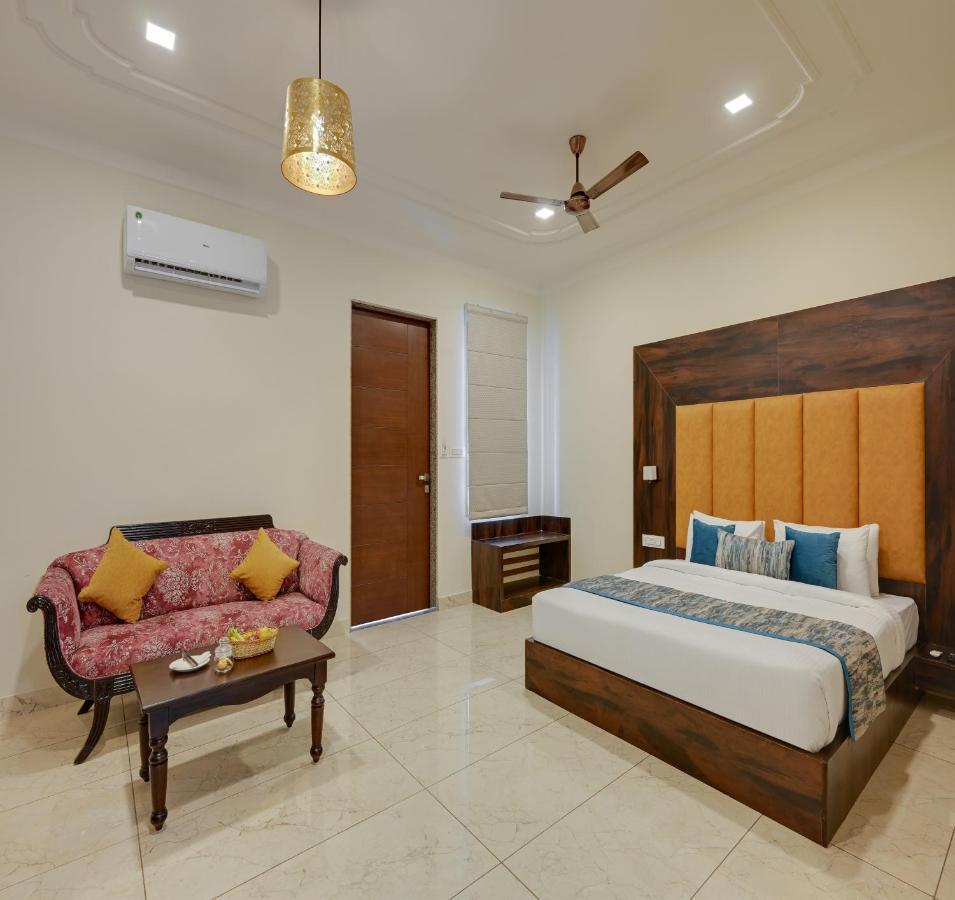 Red Tullip Md Valley And Resort 4*