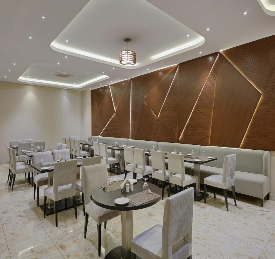 Resort Red Tullip Md Valley And Udaipur
