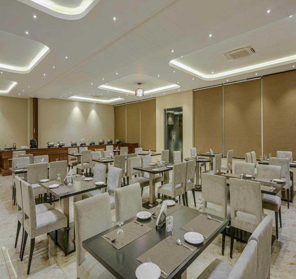 Red Tullip Md Valley And Resort 4*