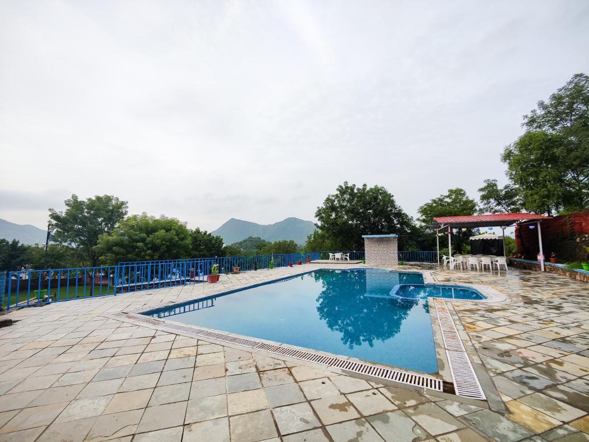 Hill View By Rudrakshi Luxury tent Udaipur
