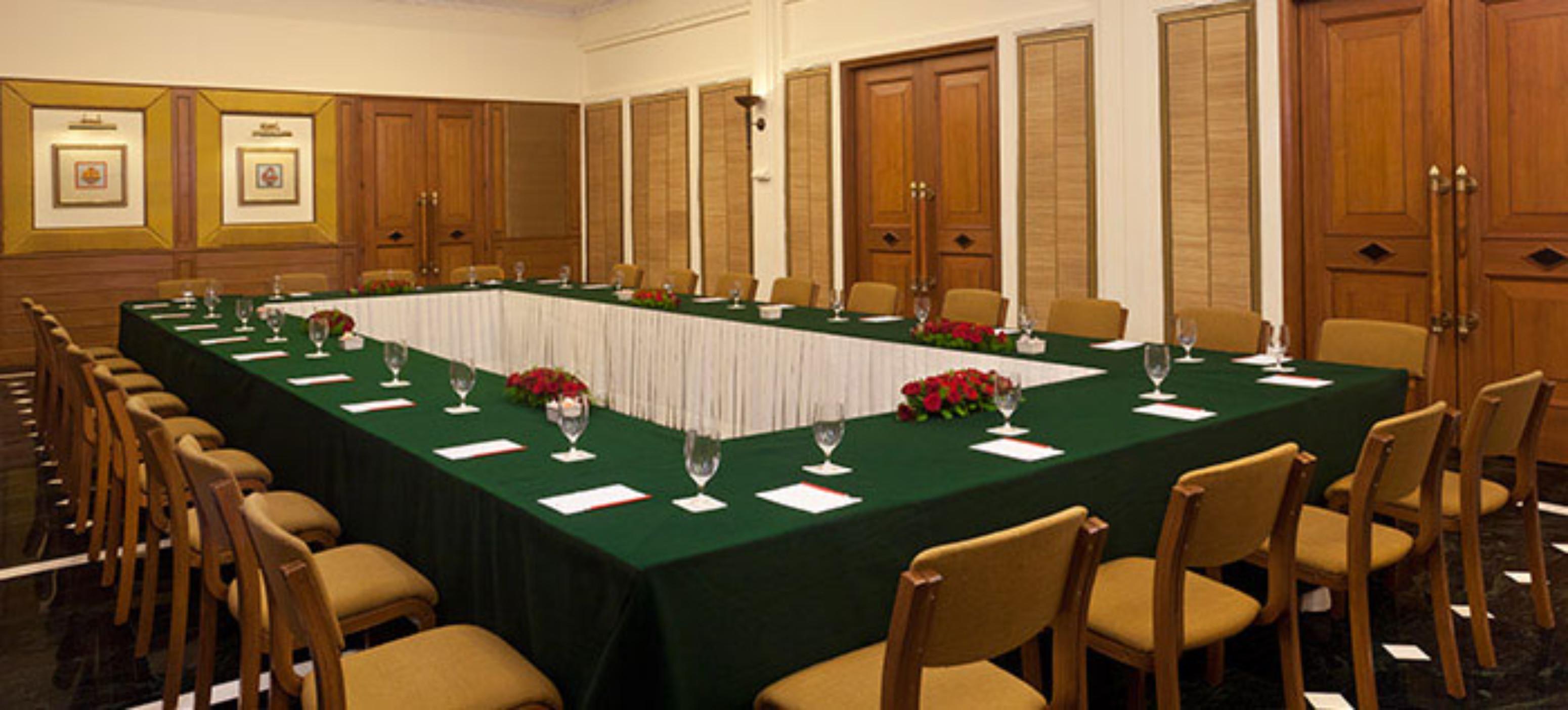 Trident Hotel