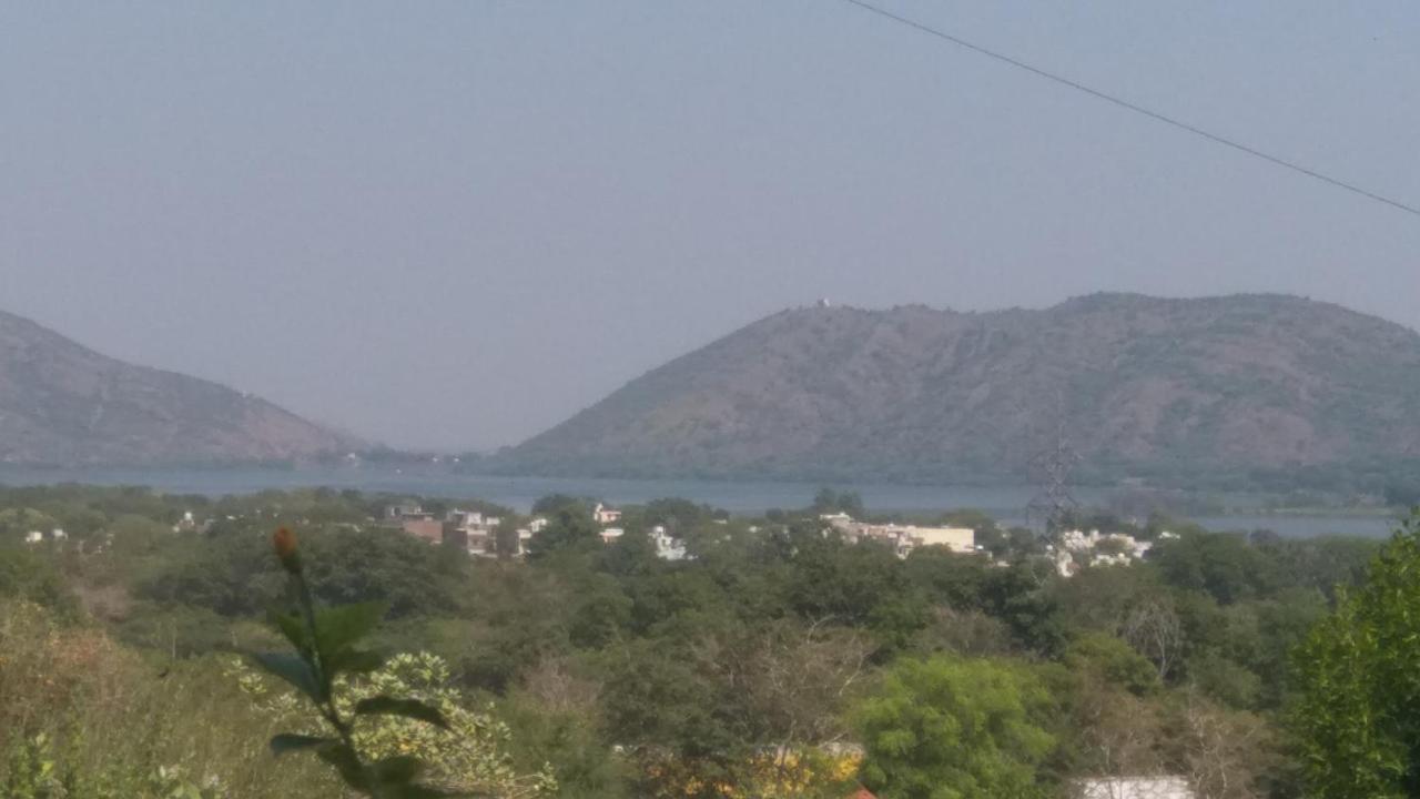 Raghavgarh Resort *