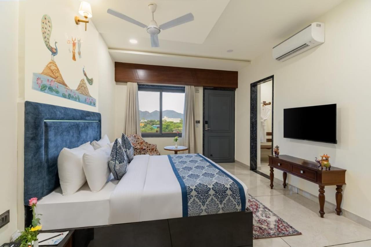 Traavista Aravali Mahal Udaipur