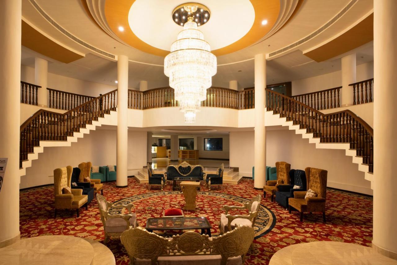 Spectrum & 4* Udaipur