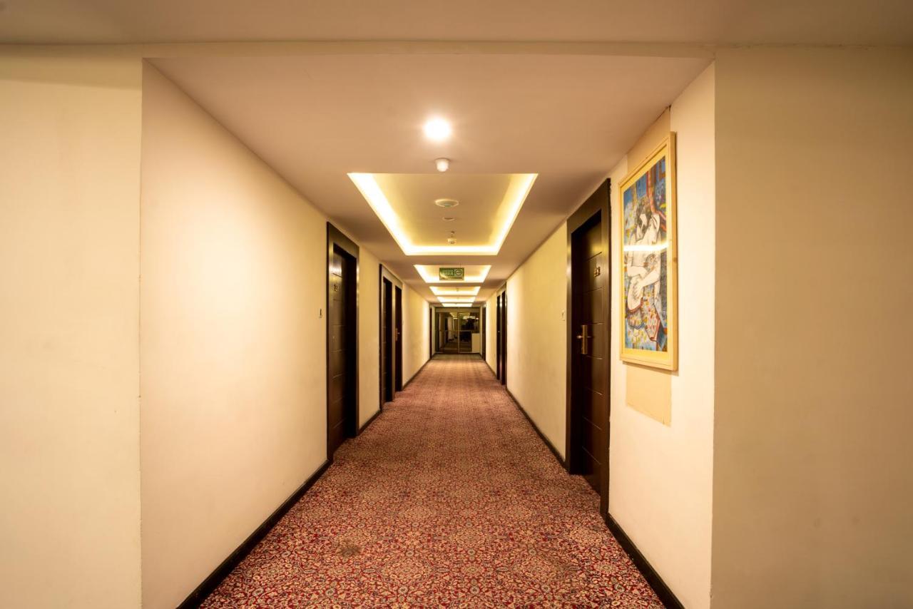 Spectrum & 4* Udaipur