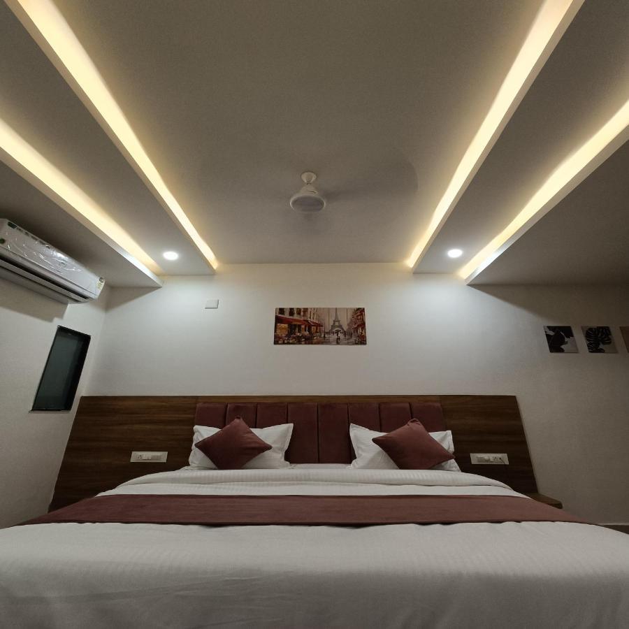 Hotel Raas Inn, New 3*
