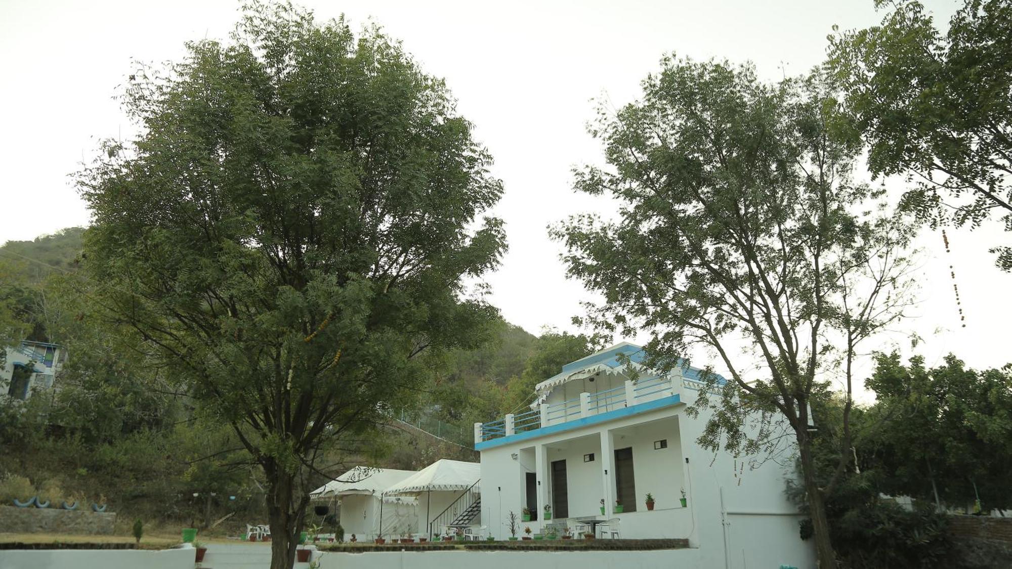 Hill View By Rudrakshi Luxury tent