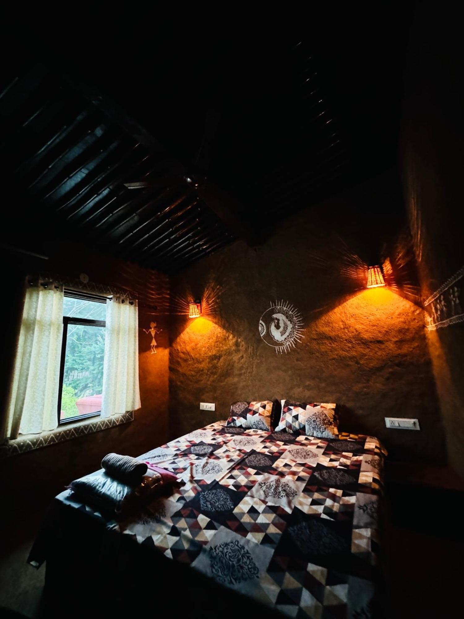 The Mudcasa *