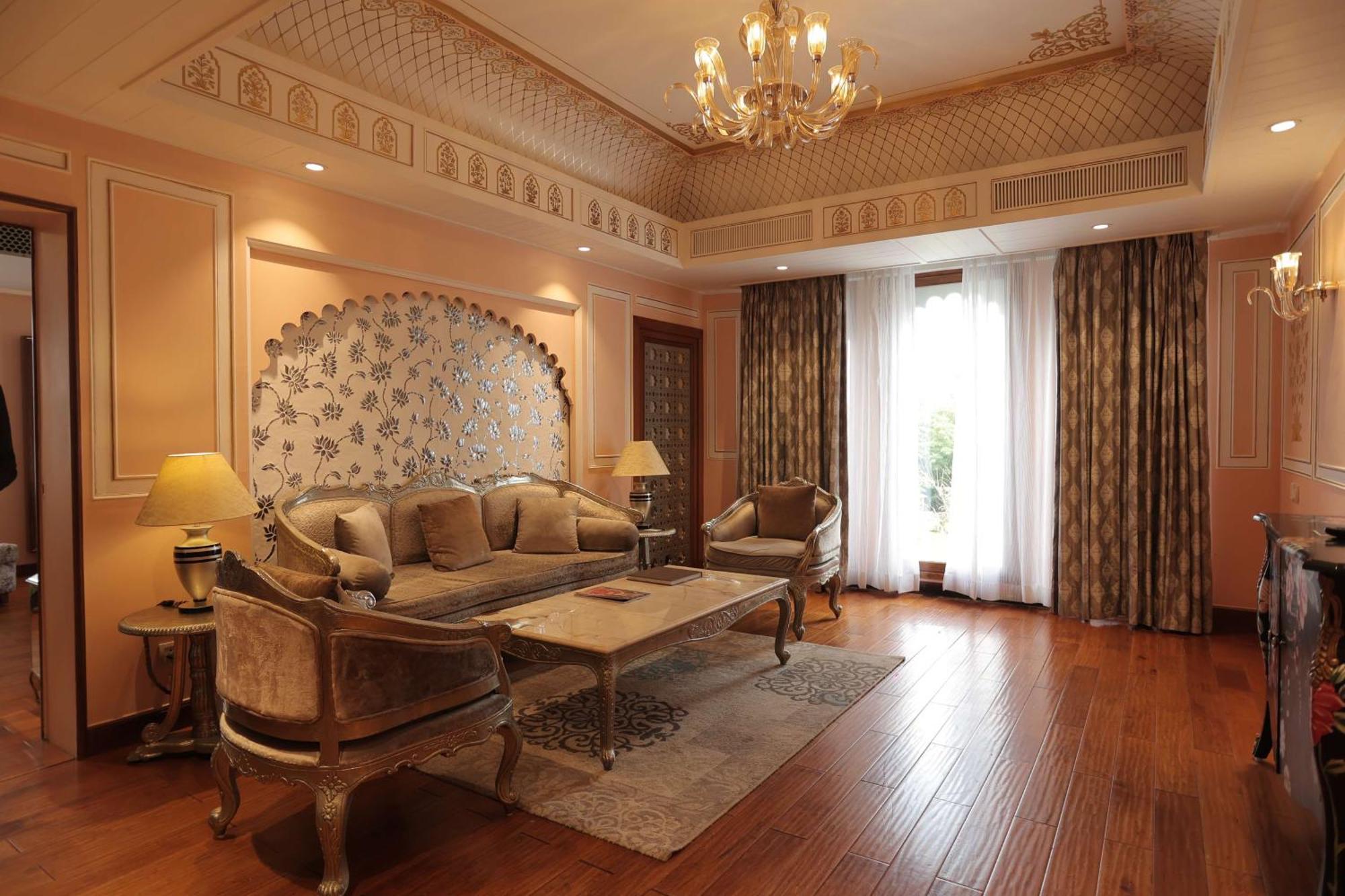 Radisson Blu Palace & Udaipur
