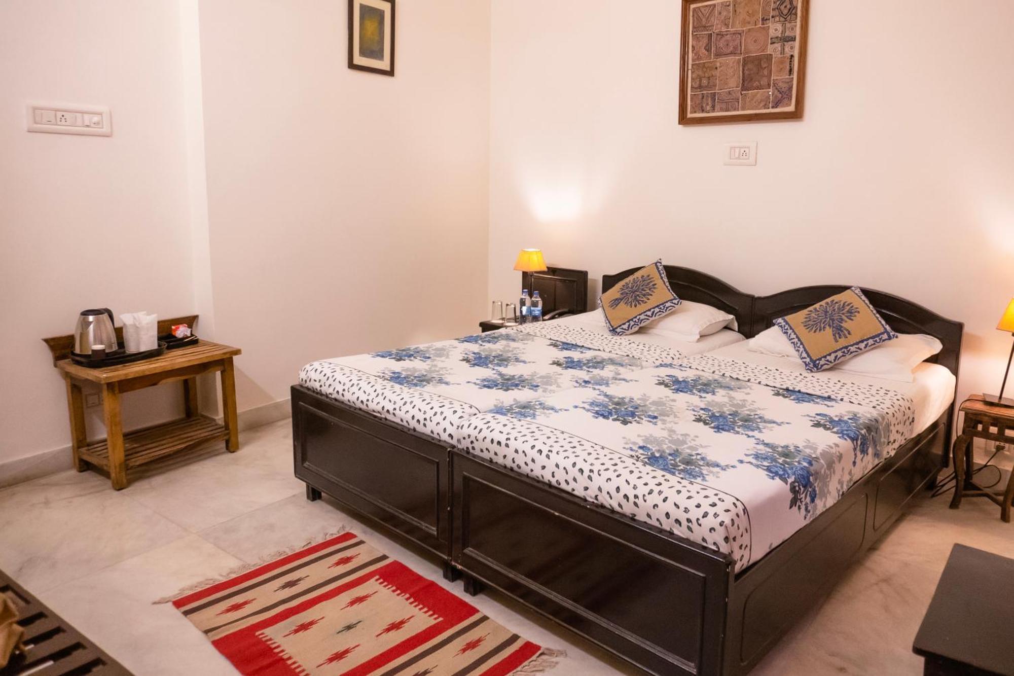 Hotel Pratap Bhawan 3*