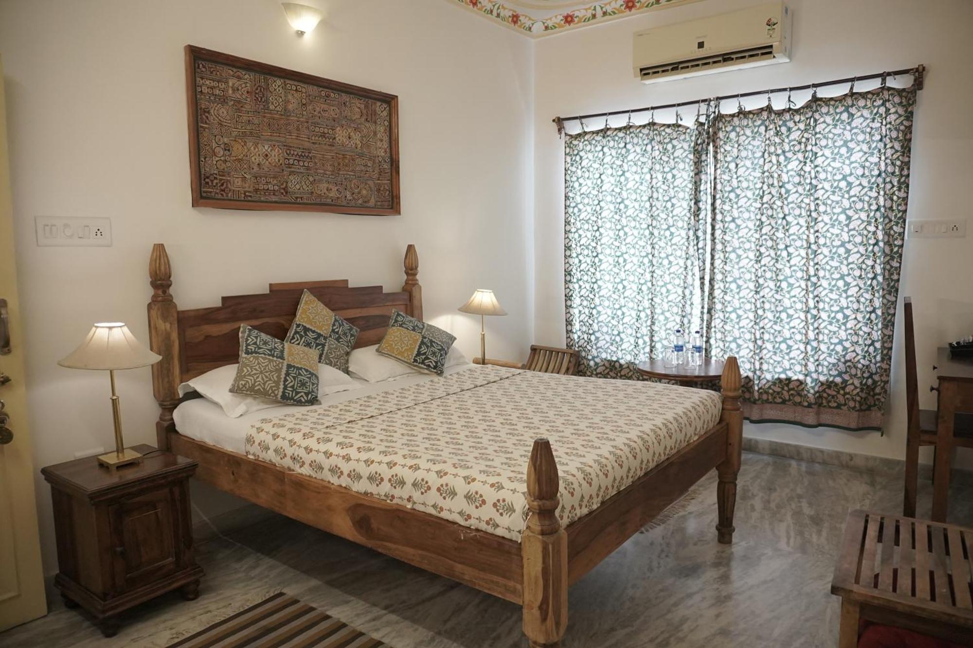 Pratap Bhawan 3*