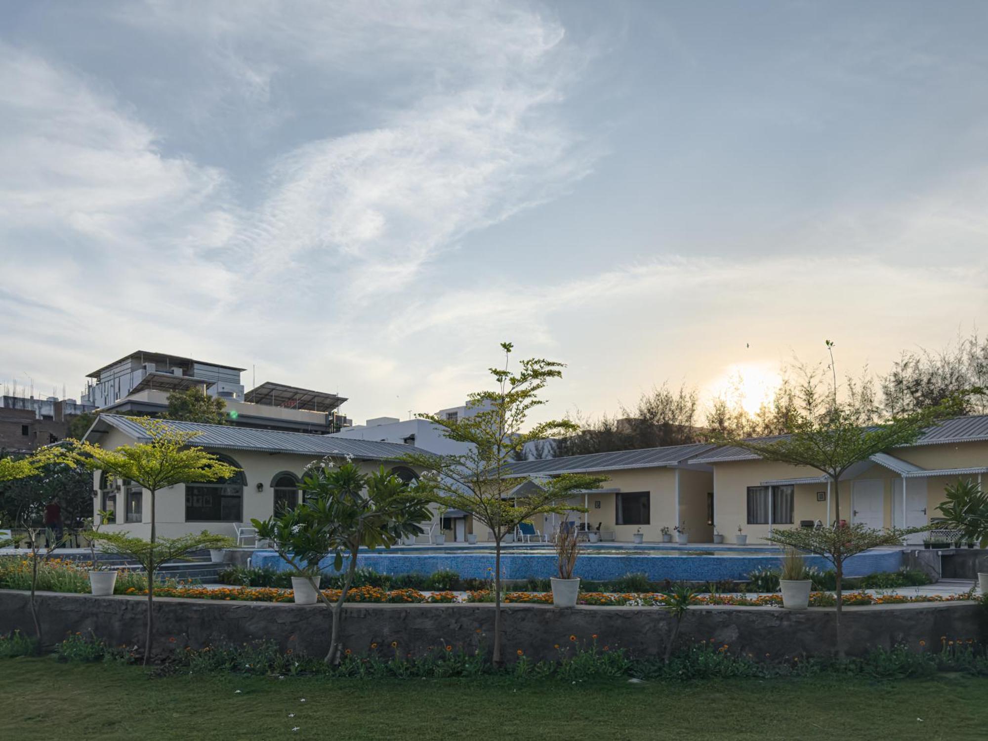 Resort The Vaag - A Luxury Pool In
