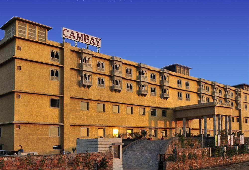 Cambay Resort, 4*