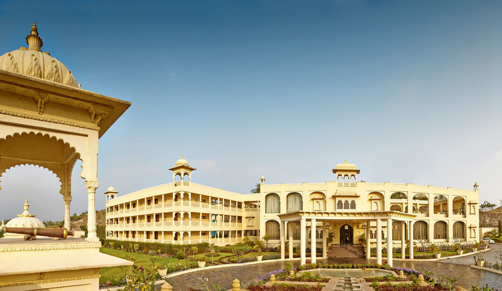 Resort Club Mahindra 4*