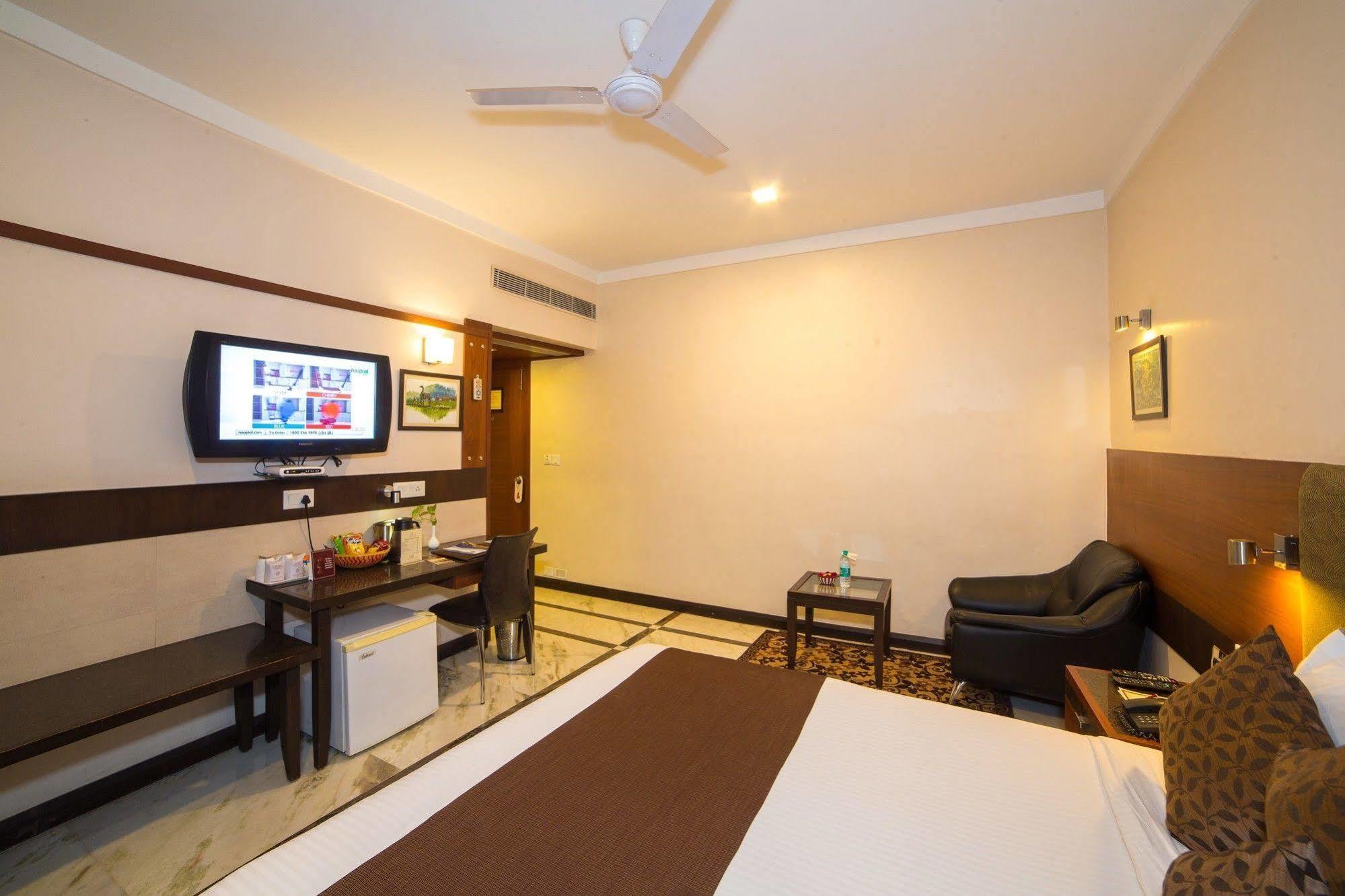 Hotel Amantra Comfort Udaipur