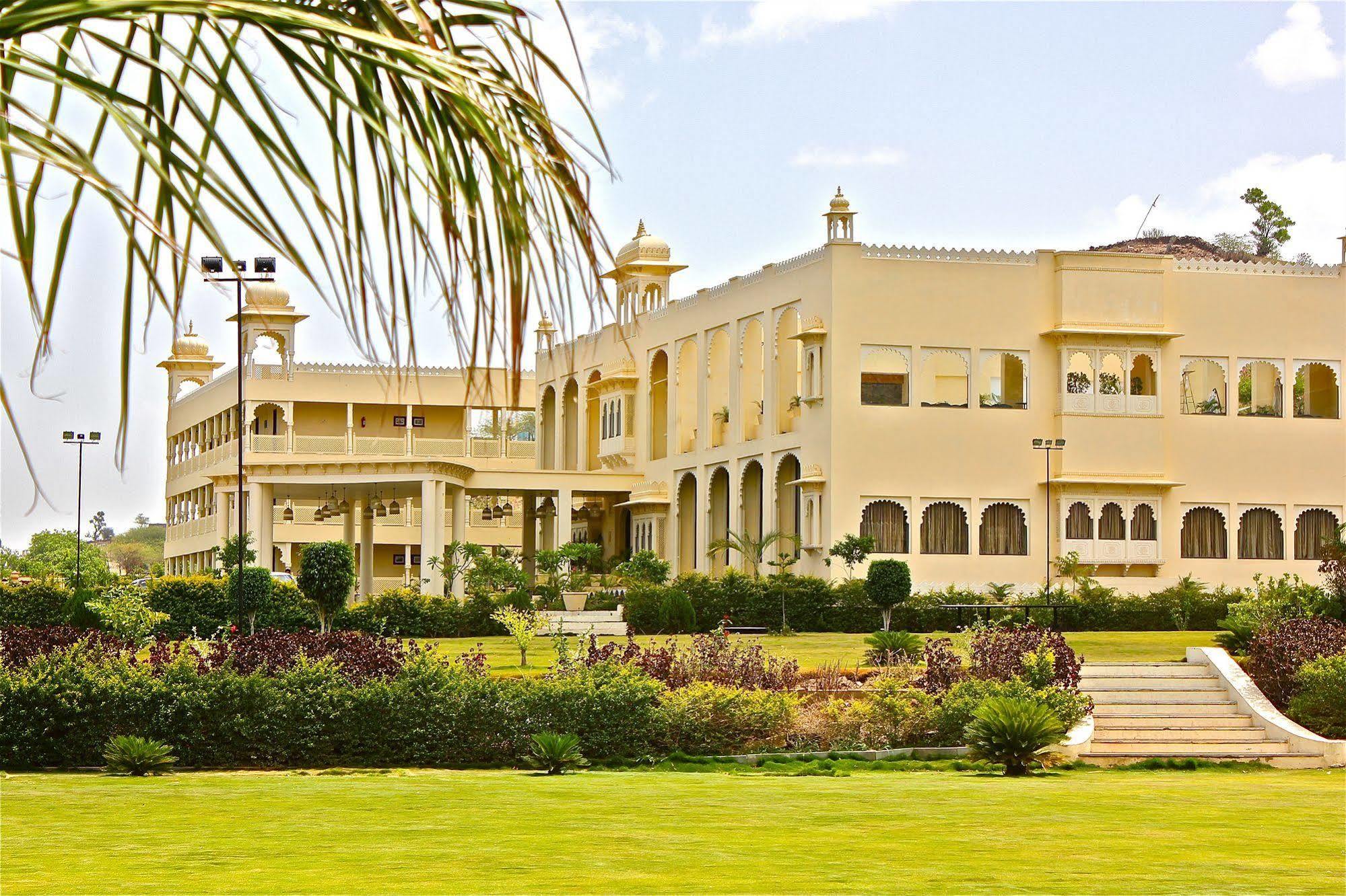 Resort Club Mahindra Udaipur