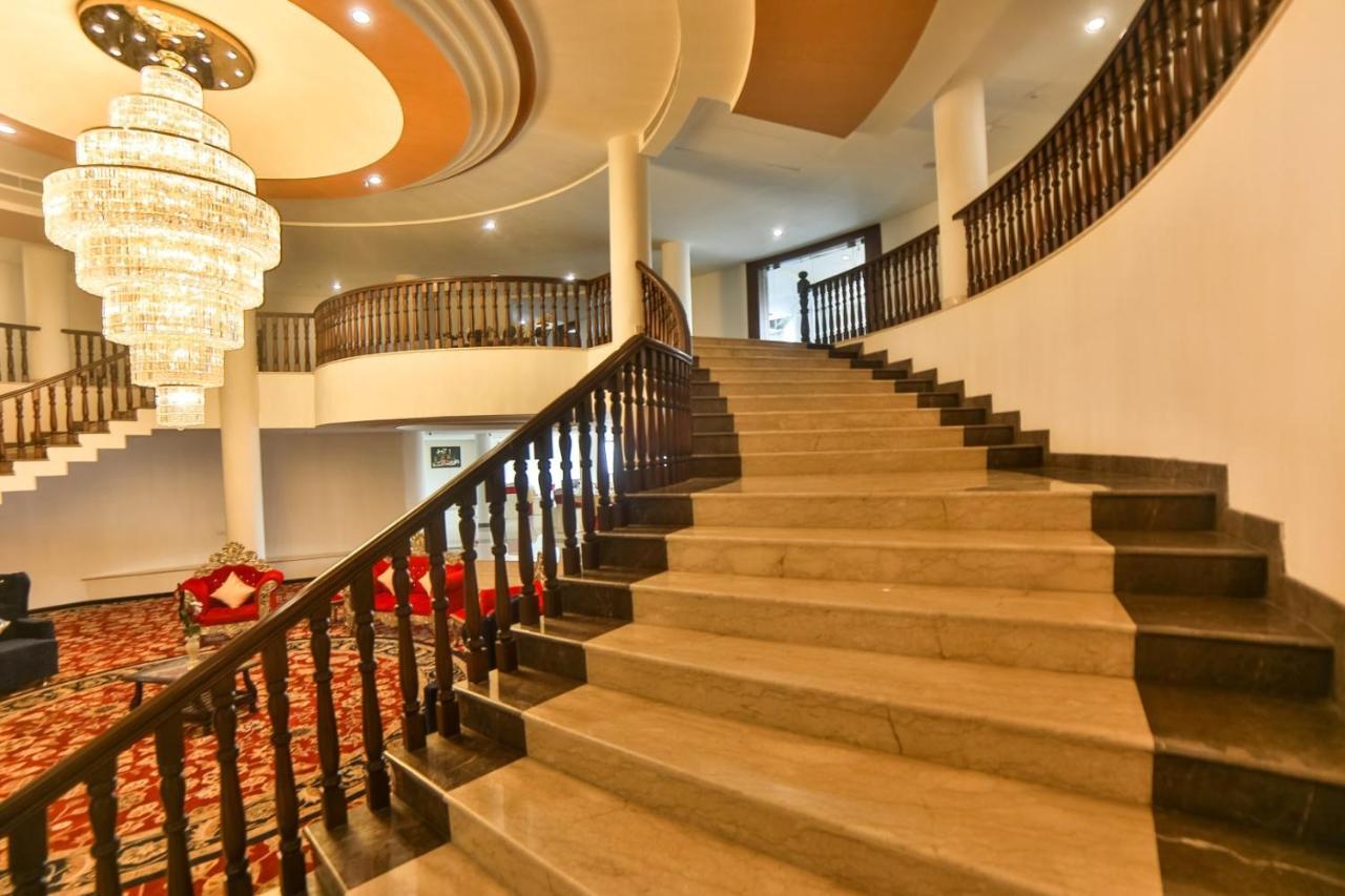 Spectrum & 4* Udaipur