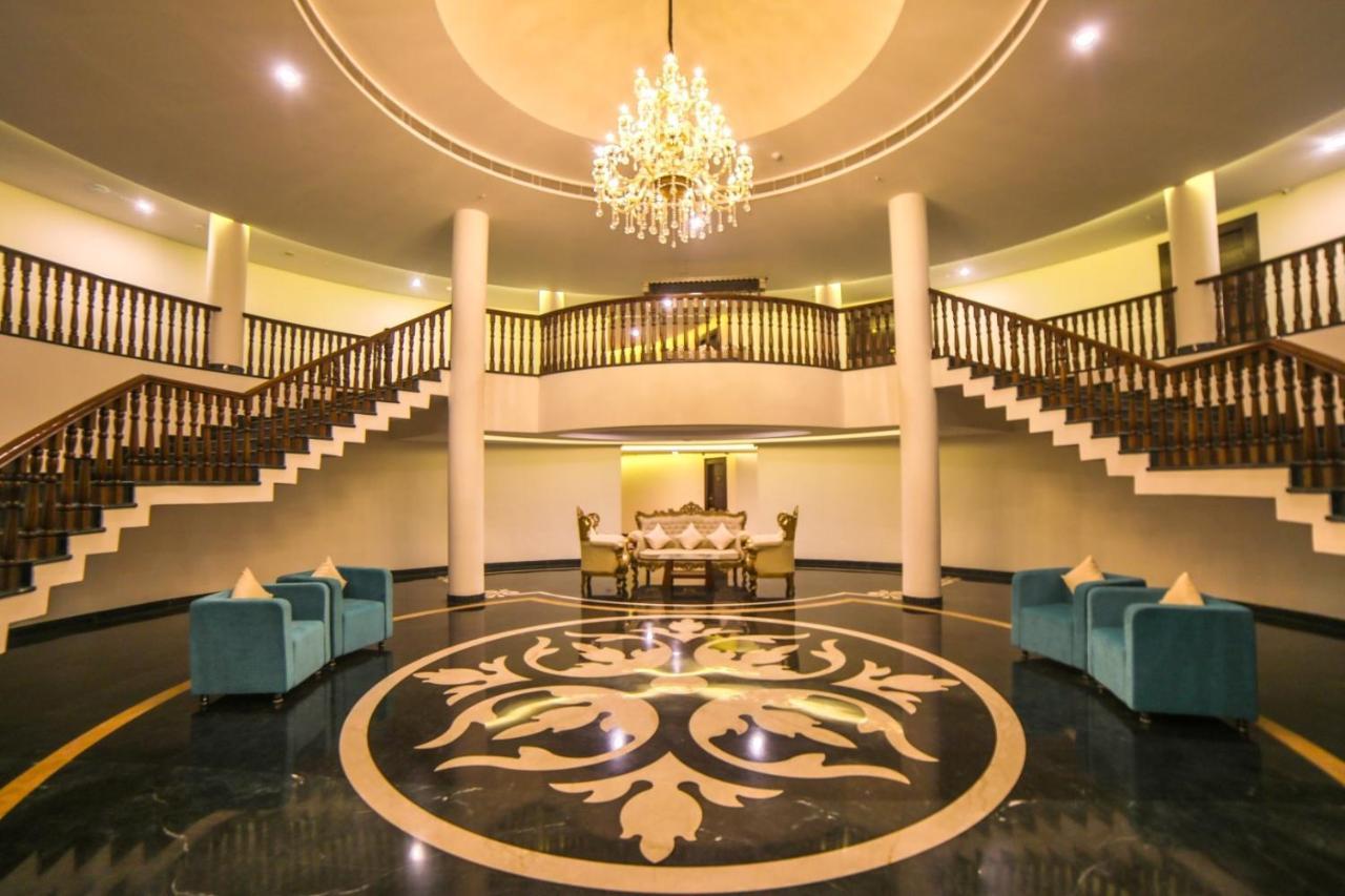 Spectrum & 4* Udaipur