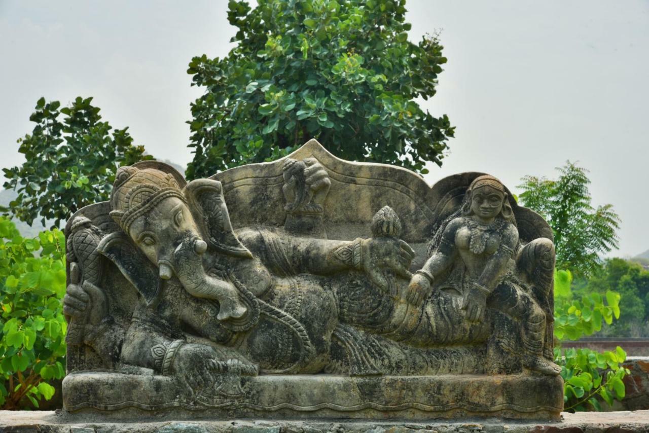 Resort Premkunj
