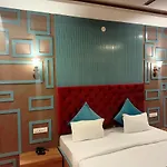 Vijaygarh Resort & Cottages With Pool
