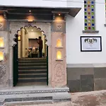 Madri Retreat - Heritage Boutique Hotel With Pool