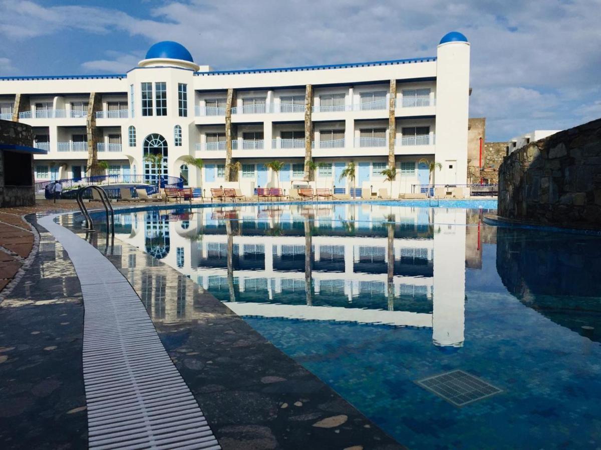 Resort Ramee Royal & - 5*