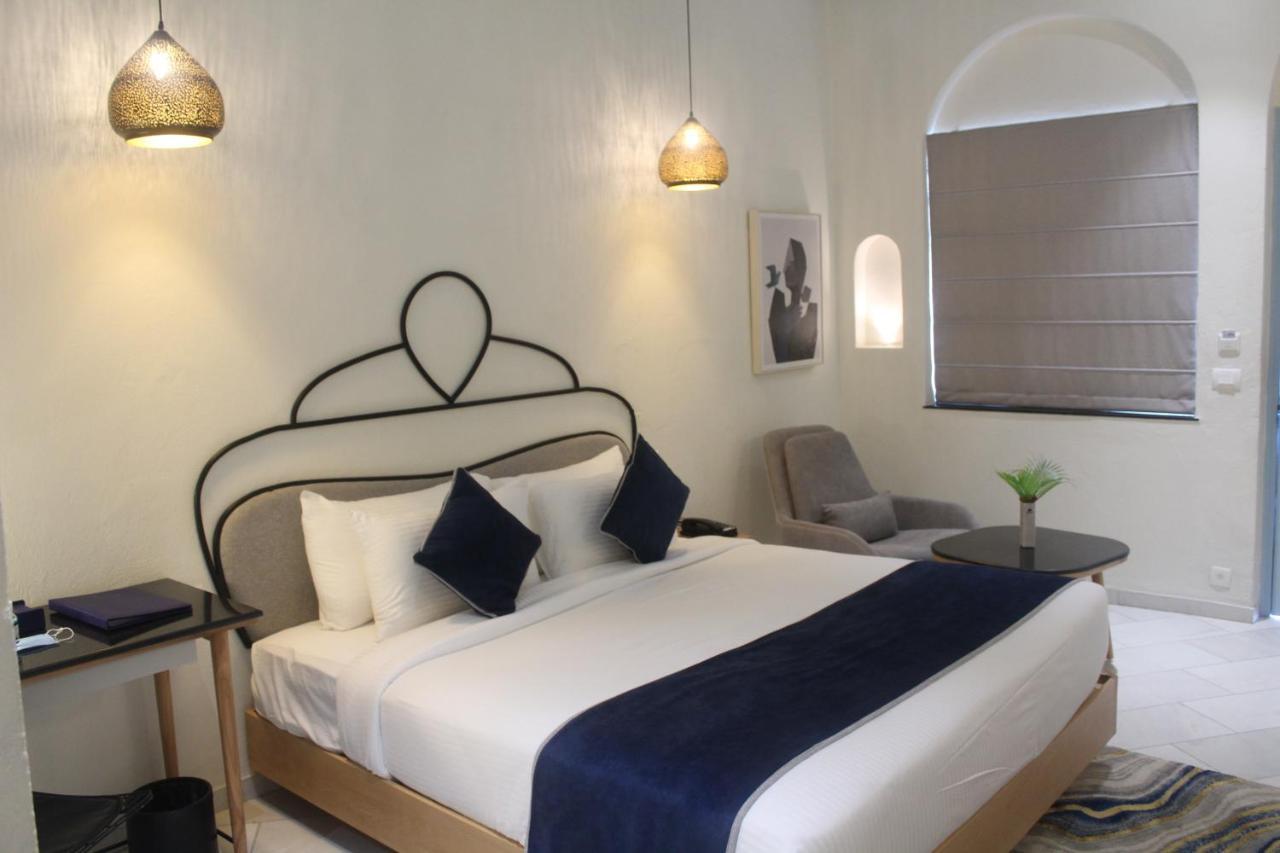 Resort Ramee Royal & - Udaipur