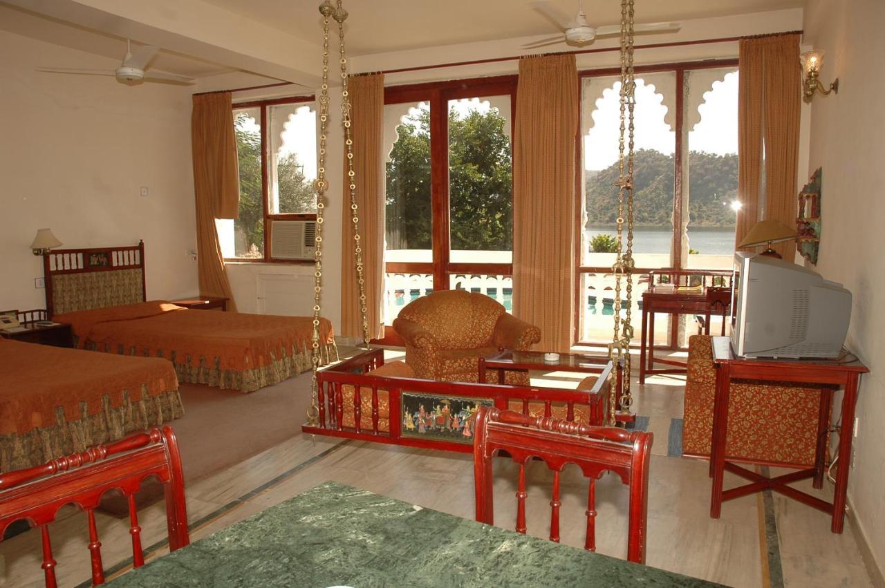 Resort Jaisamand Island 4*