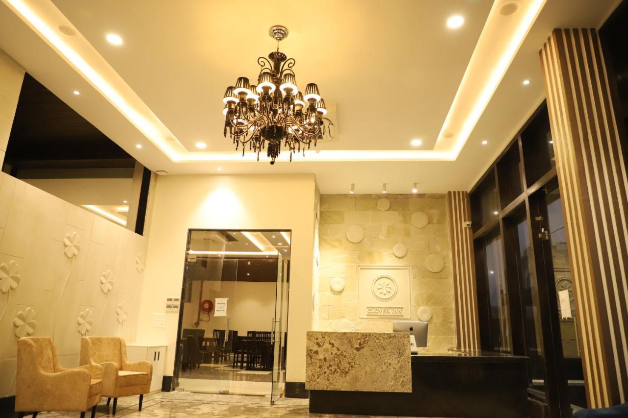 Clover Hotel