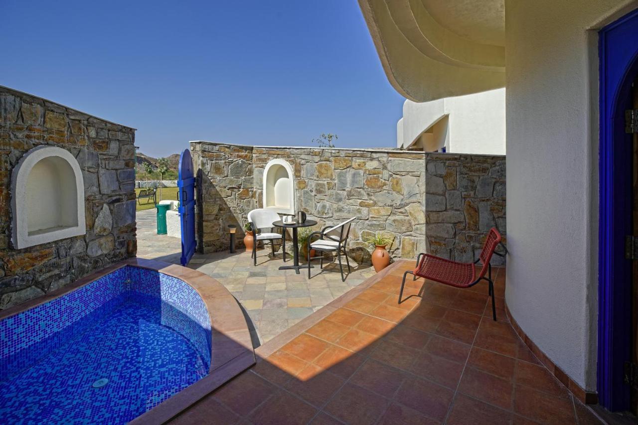 Ramee Royal & - Resort 5*