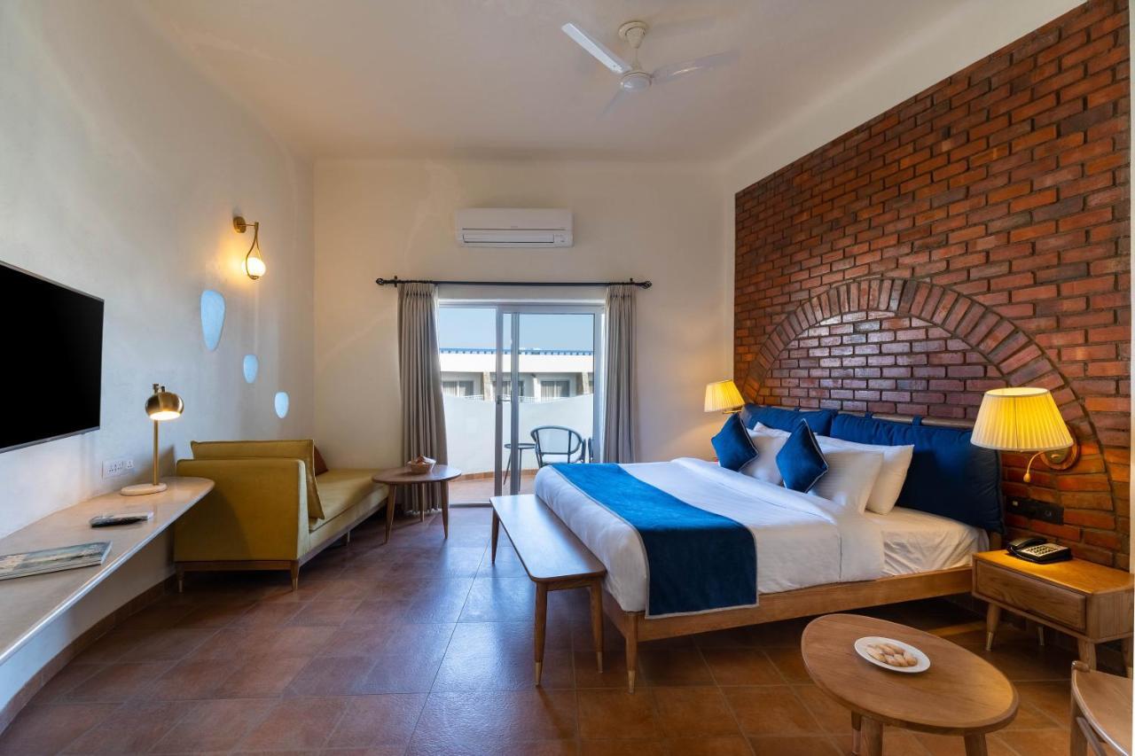 Ramee Royal & - Resort 5*