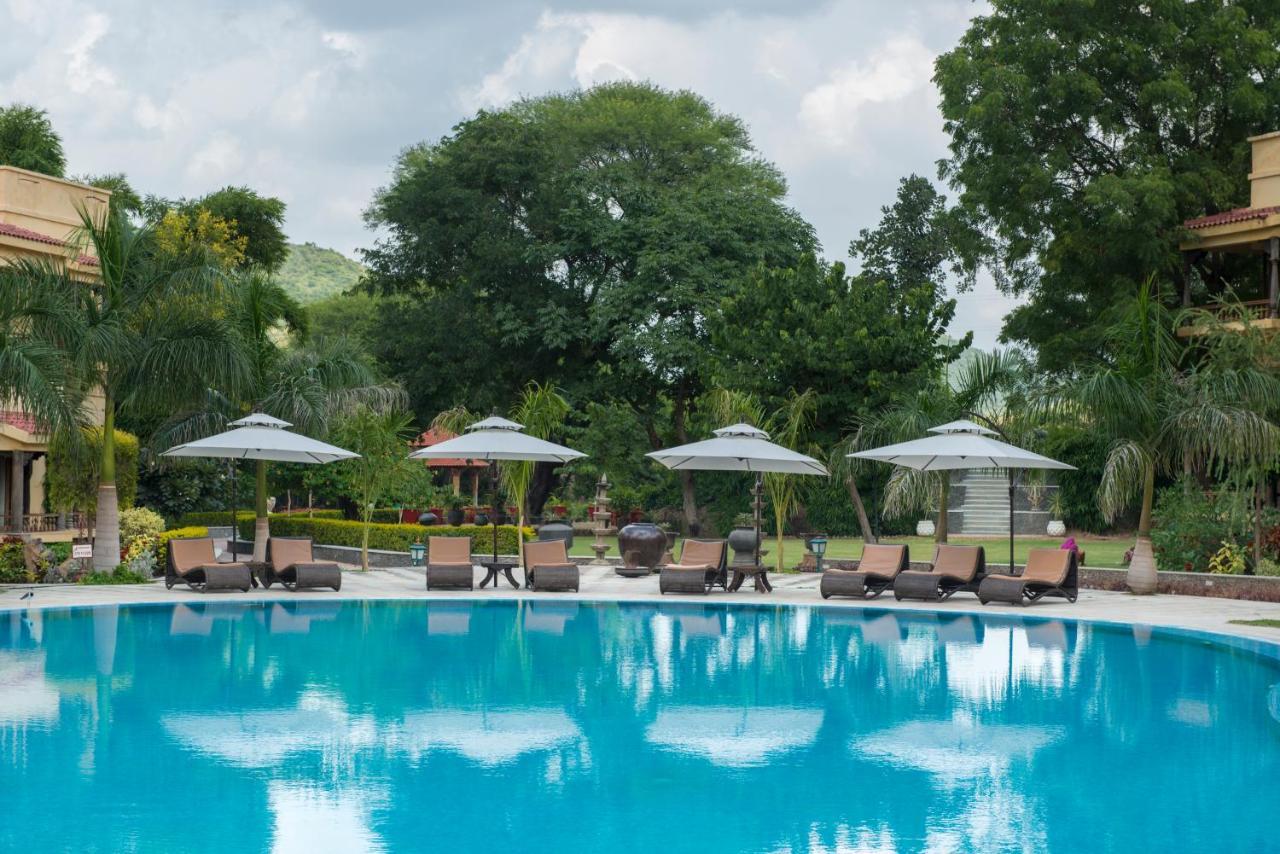 Resort The Royal Retreat &