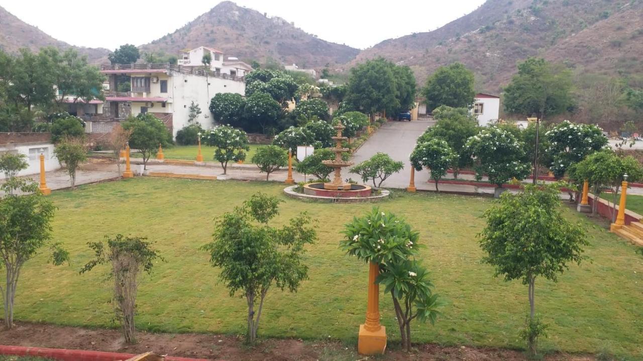 Resort Udai Valley Resort And Spa 4*