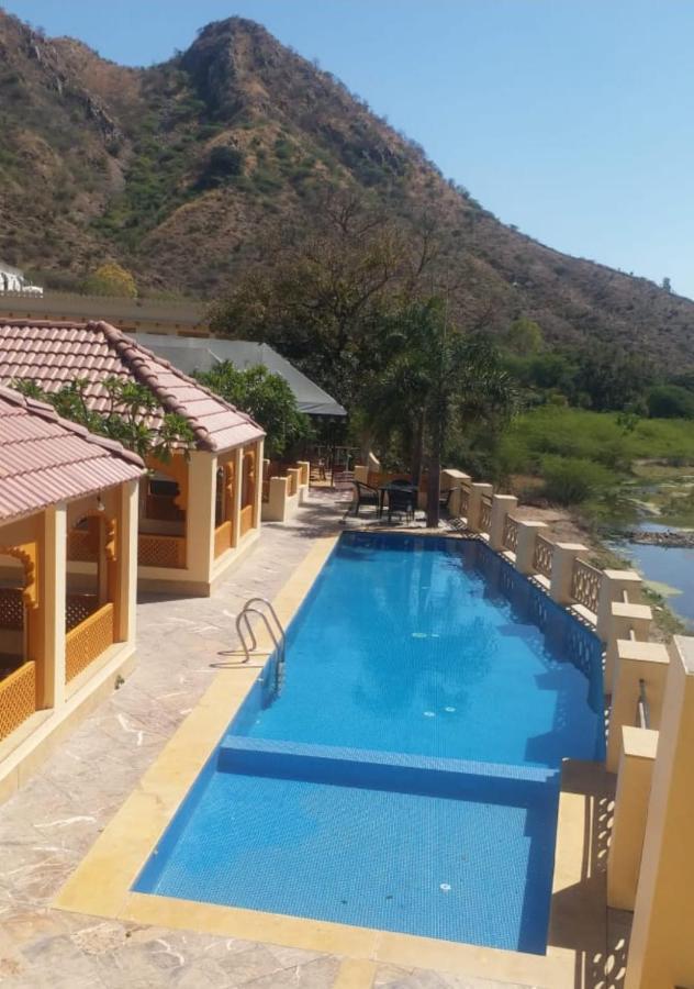 Udai Valley Resort And Spa 4*