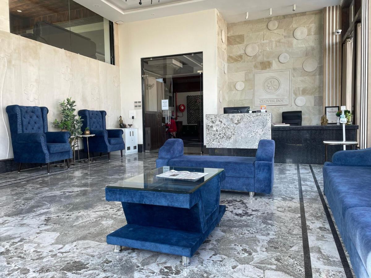 Clover Hotel 3*