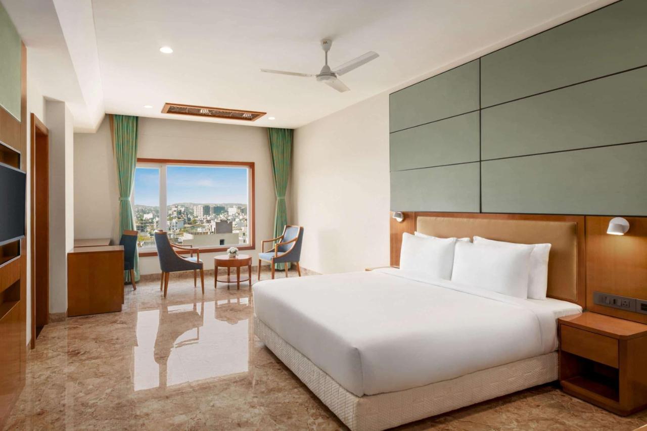 Hotel Howard Johnson By Wyndham Roop Nagar