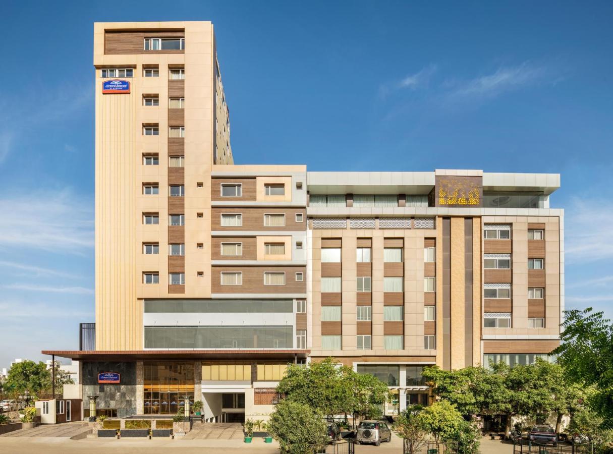 Howard Johnson By Wyndham Roop Nagar 4* Udaipur