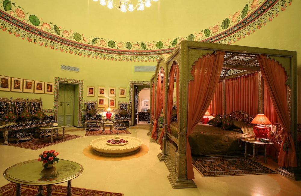 Hotel Shiv Niwas Palace By Hrh Group Of Udaipur