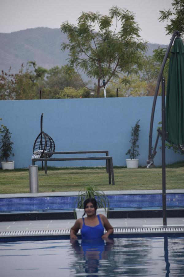 Red Tullip Md Valley And Resort Udaipur