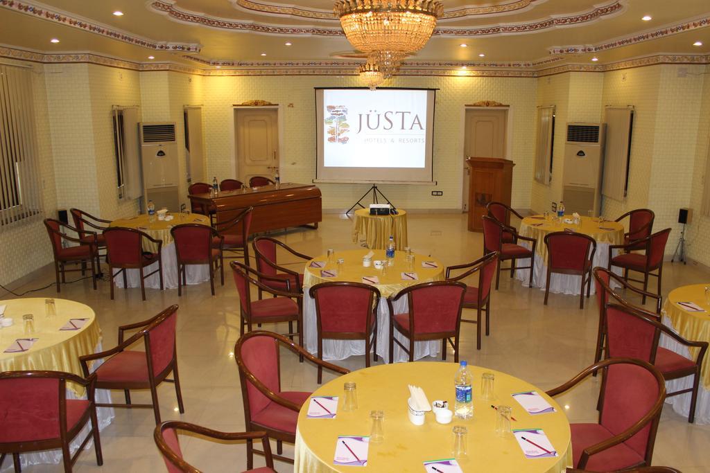 Juesta Rajputana & Convention Centre, 5* Udaipur