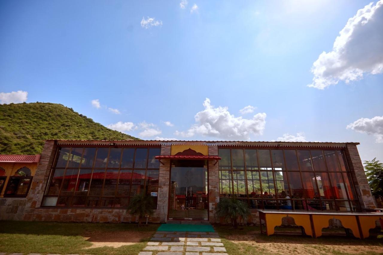 Vijaygarh & Cottages With Pool Resort Udaipur