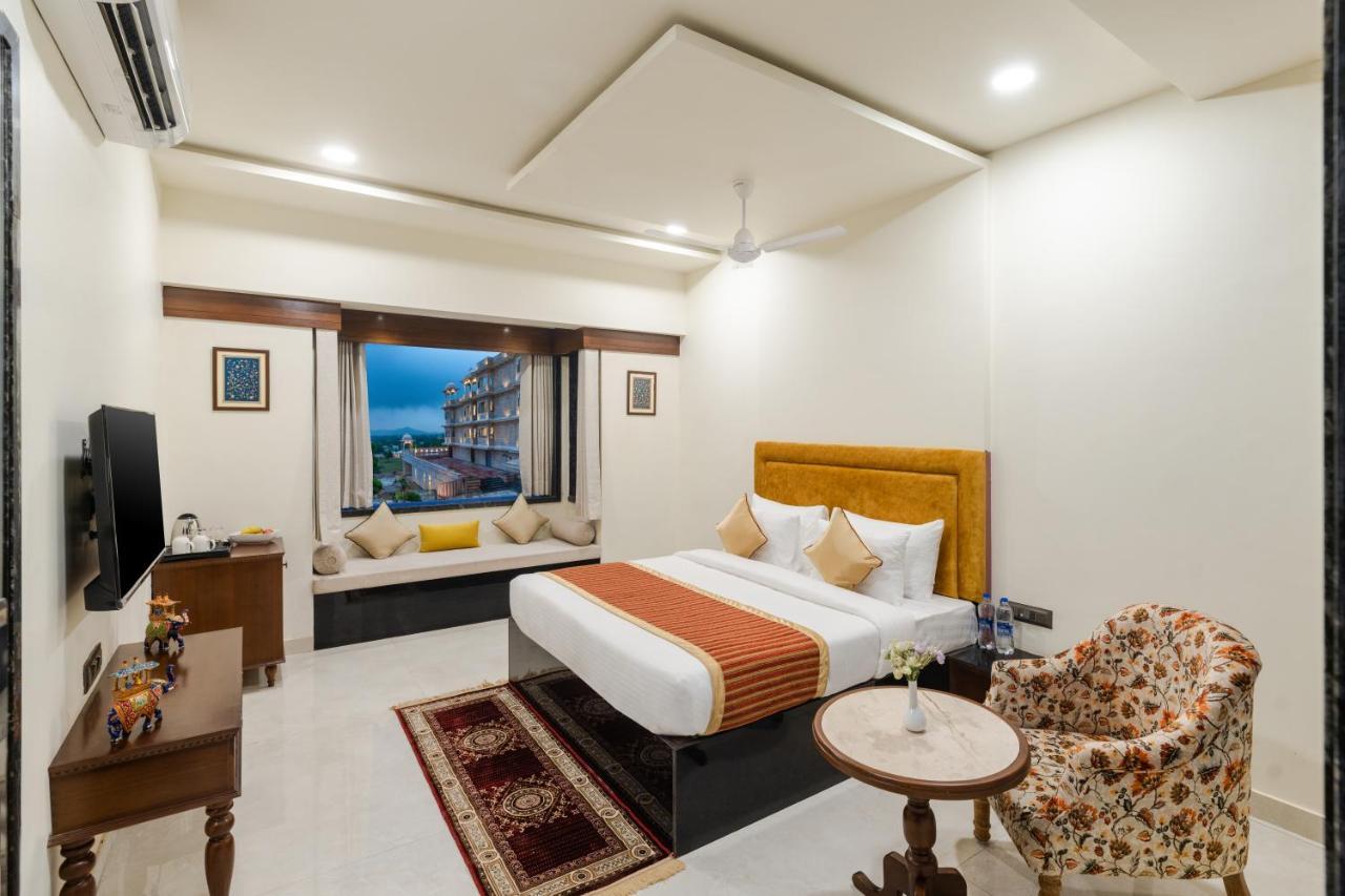 Resort Traavista Aravali Mahal