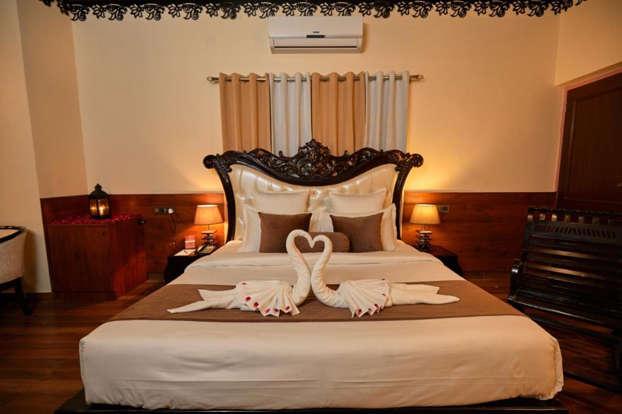 Vijaygarh & Cottages With Pool * Udaipur