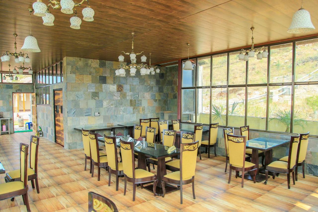 Resort Vijaygarh & Cottages With Pool