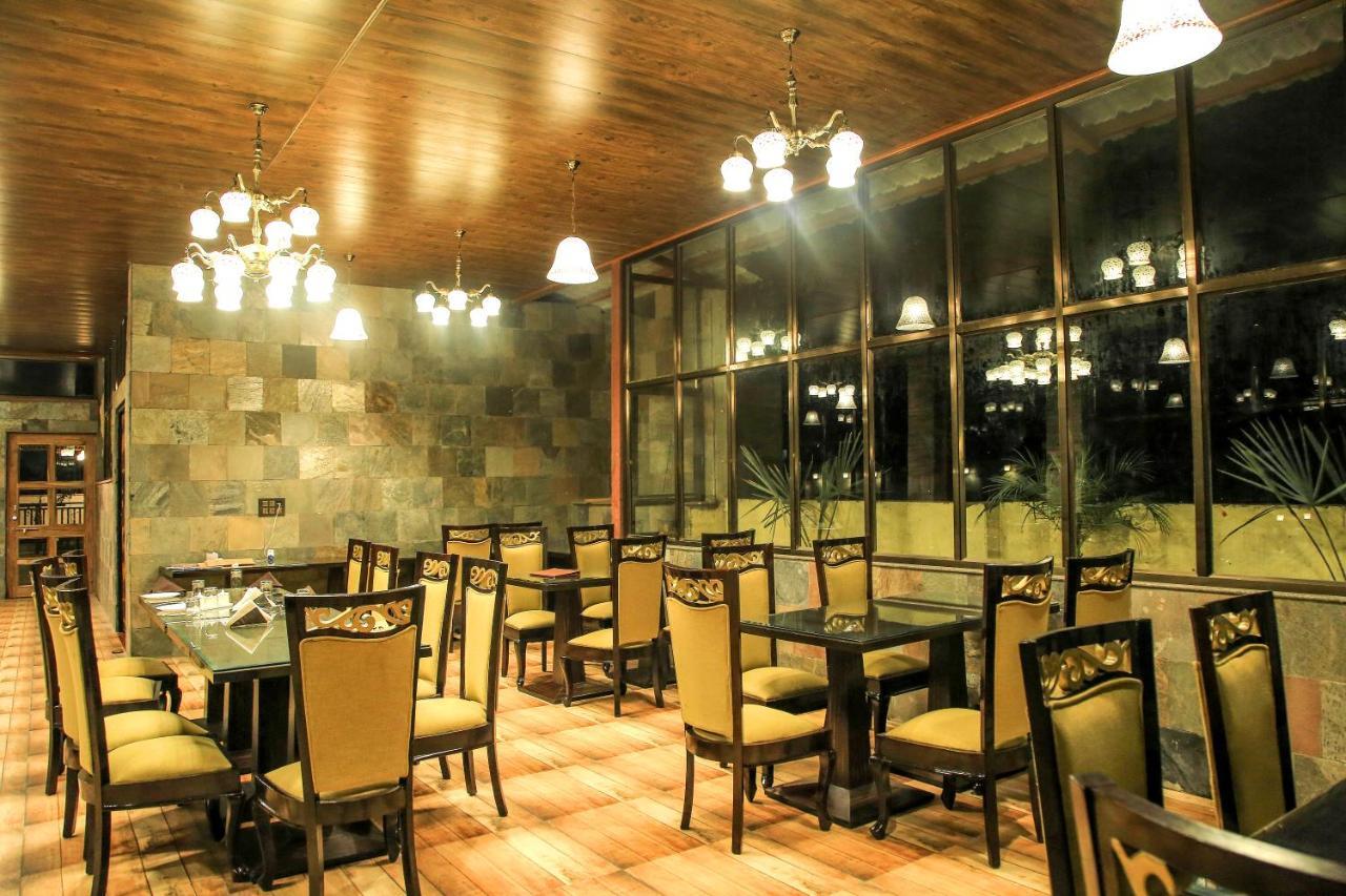 Resort Vijaygarh & Cottages With Pool Udaipur